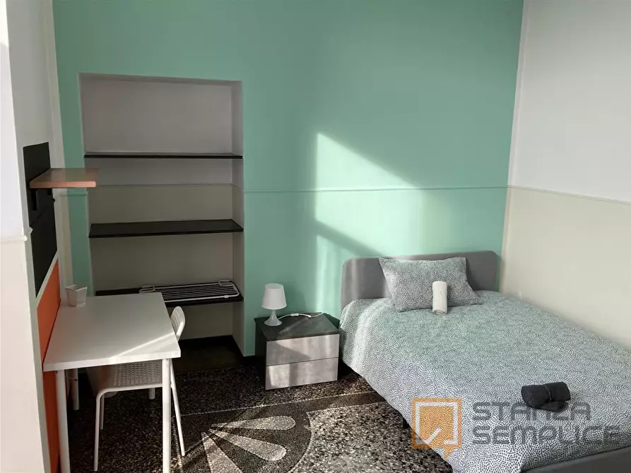 Immagine 4 di Stanza singola in affitto  in VIA GRAMSCI 29/7 a Genova