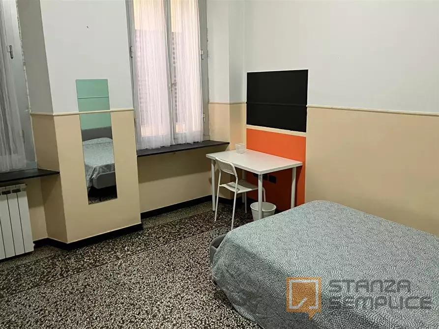 Immagine 5 di Stanza singola in affitto  in VIA GRAMSCI 29/7 a Genova