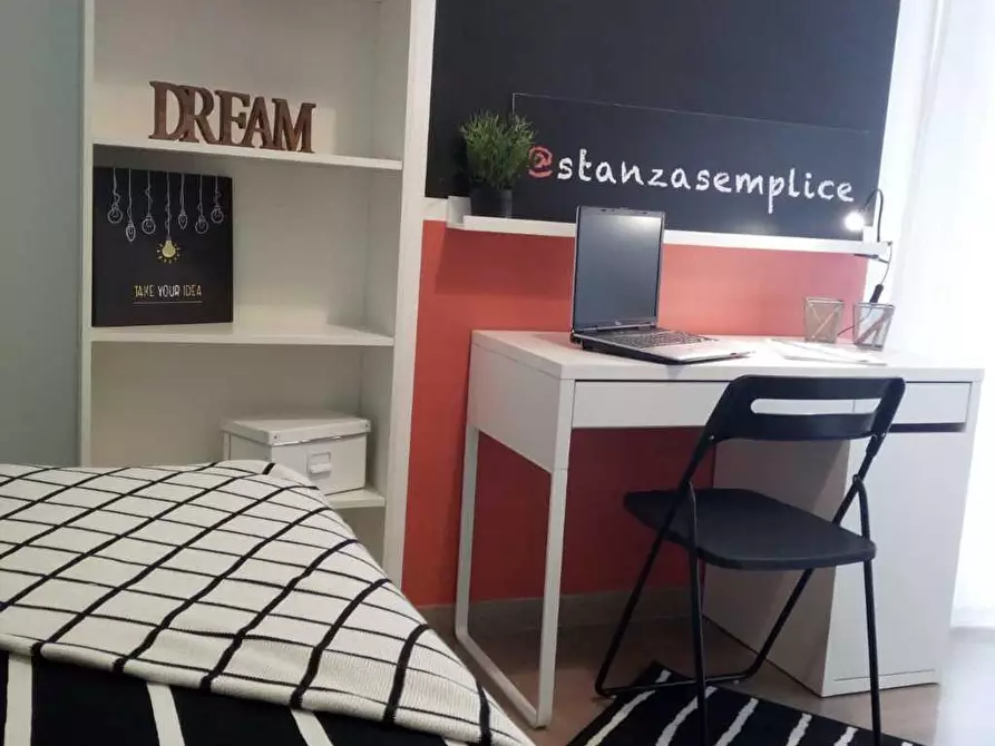 Immagine 4 di Stanza singola in affitto  in Via Rocca D'anfo 7 a Brescia