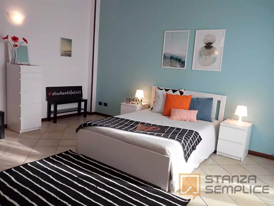 Immagine 1 di Stanza singola in affitto  in Piazzale Cesare Battisti 7 a Brescia