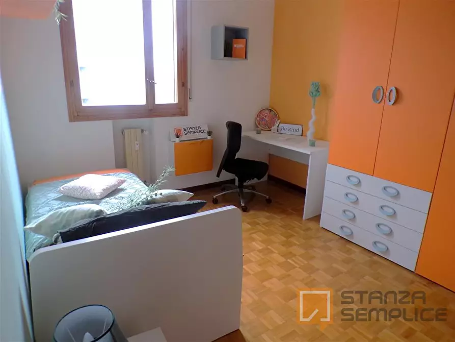 Immagine 30 di Stanza singola in affitto  in Via  Rodolfo Mondolfo 7 a Bologna