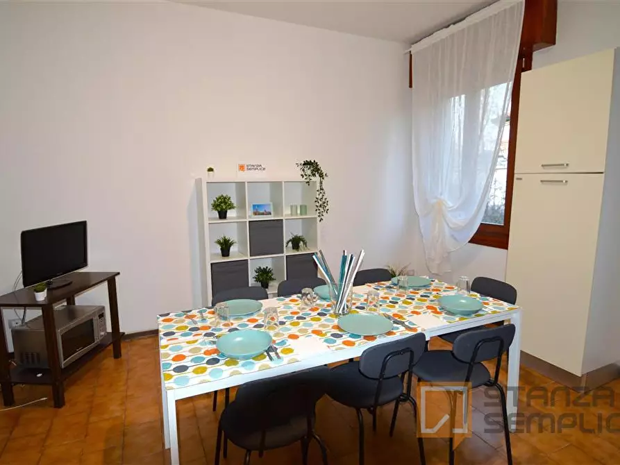 Immagine 6 di Stanza singola in affitto  in Via Marzabotto 72 a Modena