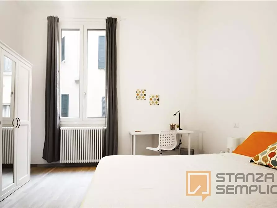 Immagine 1 di Stanza singola in affitto  in Strada Maggiore 63 a Bologna