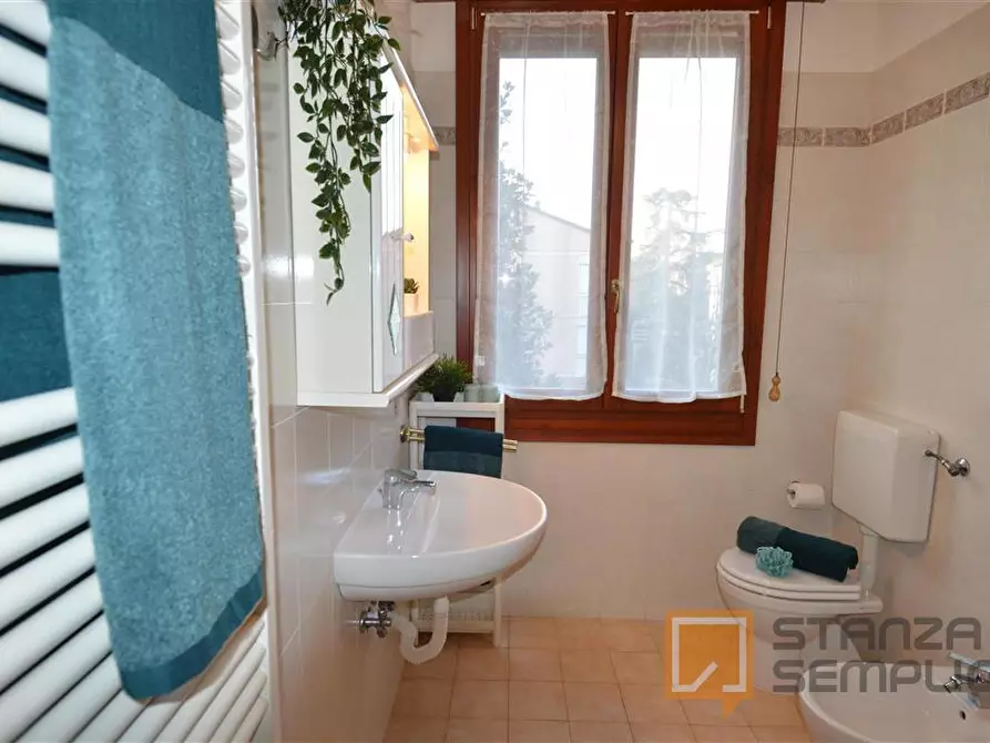 Immagine 15 di Stanza singola in affitto  in Via Marzabotto 72 a Modena