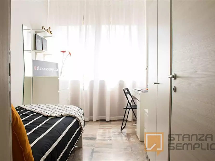 Immagine 2 di Stanza singola in affitto  in Via Pusterla 5 a Brescia