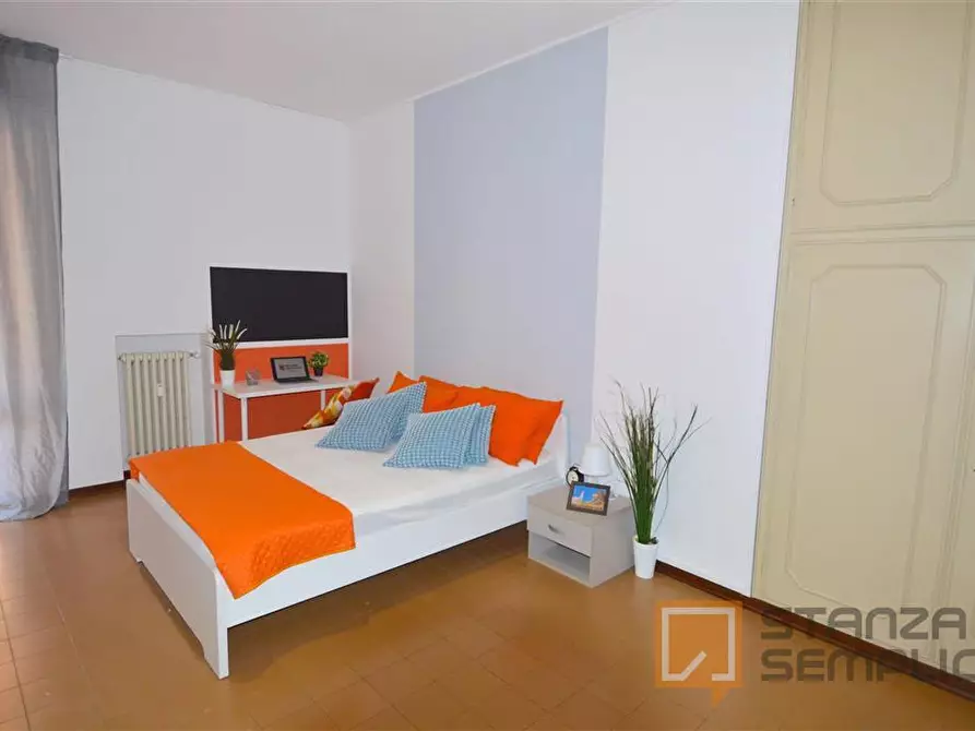 Immagine 2 di Stanza singola in affitto  in Via Giardini 20/2 a Modena