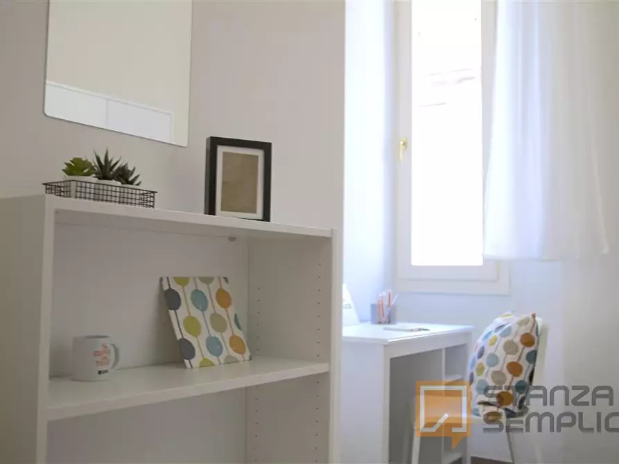 Immagine 2 di Stanza singola in affitto  in Strada Maggiore 47 a Bologna