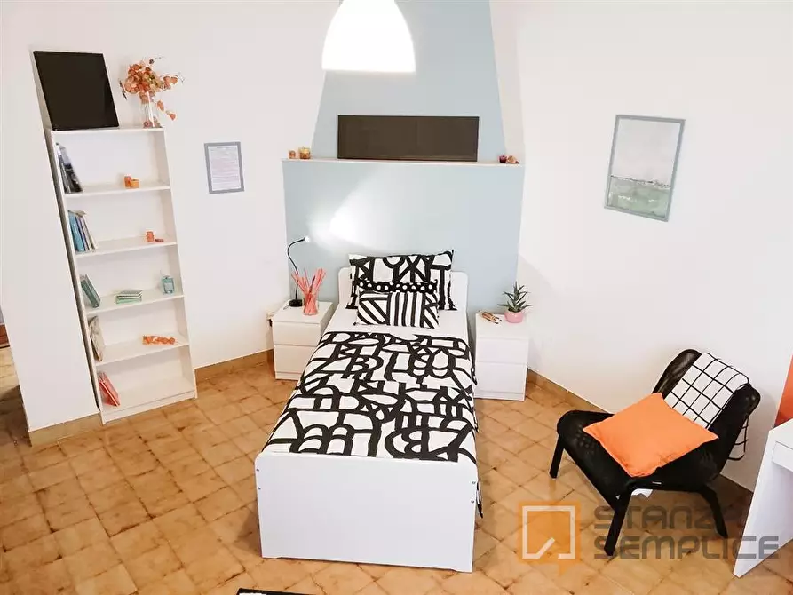 Immagine 3 di Stanza singola in affitto  in Piazza Isolo 13/A a Verona