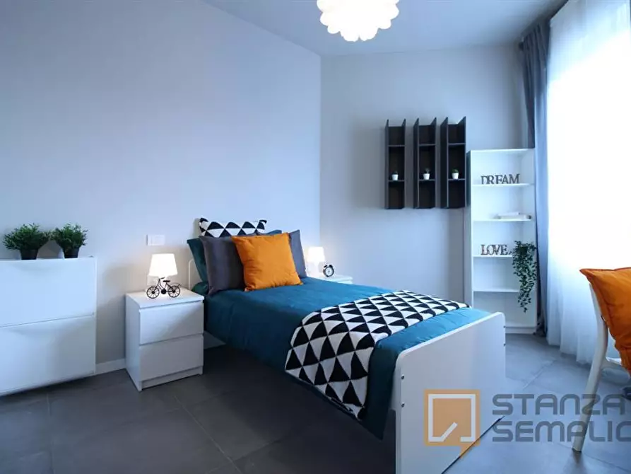 Immagine 2 di Stanza singola in affitto  in Via Schivardi 62 a Brescia