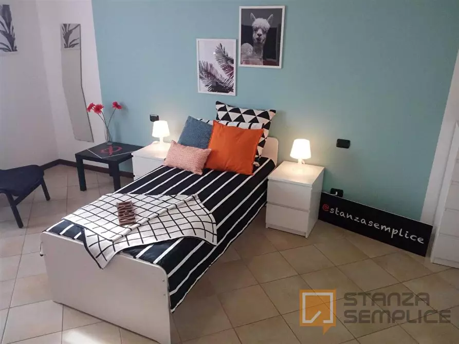 Immagine 2 di Stanza singola in affitto  in Piazzale Cesare Battisti 7 a Brescia