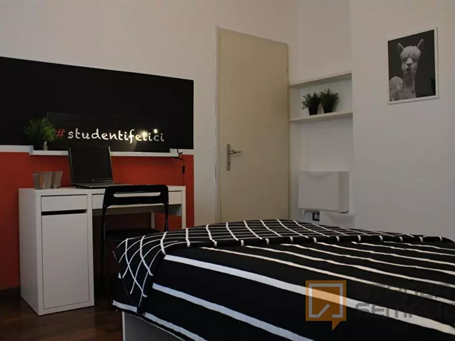 Immagine 2 di Stanza singola in affitto  in Viale Europa 72 a Brescia