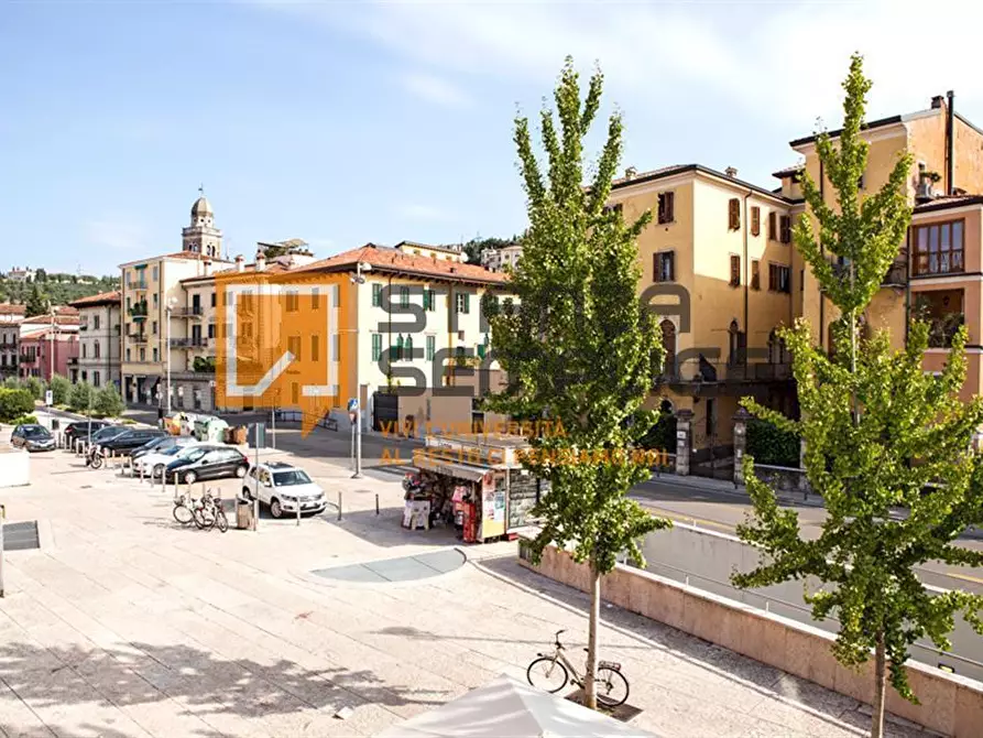 Immagine 1 di Stanza singola in affitto  in Piazza Isolo 13/A a Verona