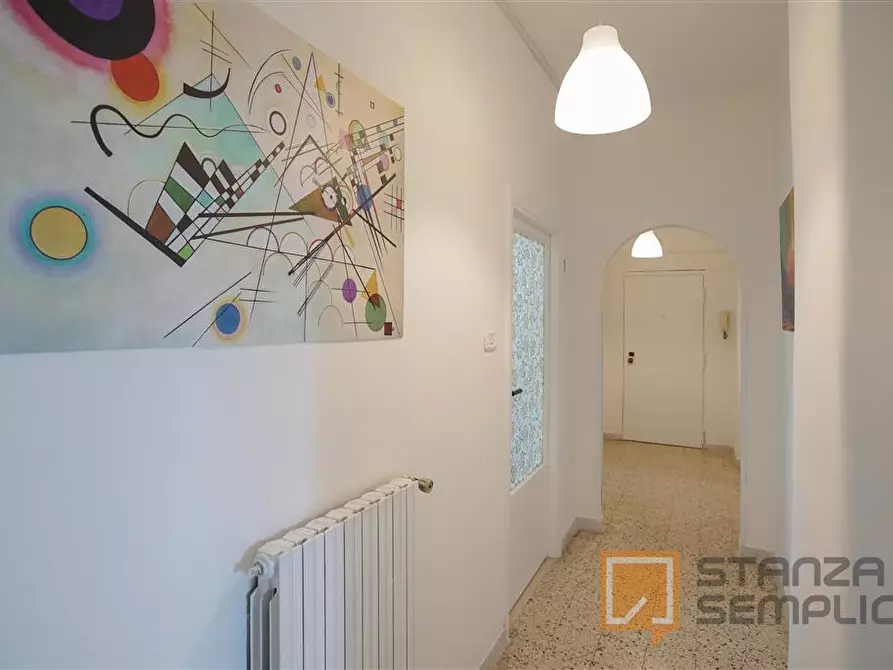 Immagine 10 di Stanza singola in affitto  in Via Colli Aminei 112  a Napoli