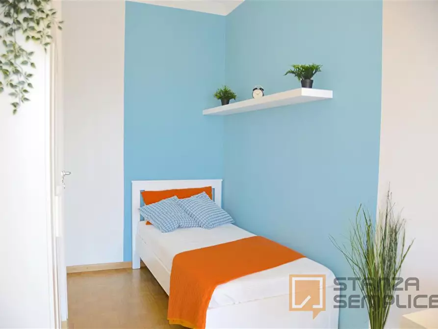 Immagine 6 di Stanza singola in affitto  in Via Vincenzi 19 a Modena