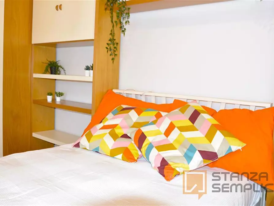 Immagine 2 di Stanza singola in affitto  in Via Vincenzi 19 a Modena