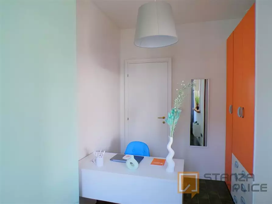 Immagine 2 di Stanza singola in affitto  in Via  Rodolfo Mondolfo 7 a Bologna