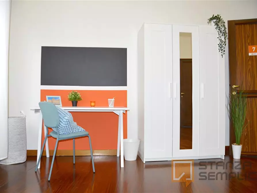 Immagine 4 di Stanza singola in affitto  in Piazzale Risorgimento 12 a Modena