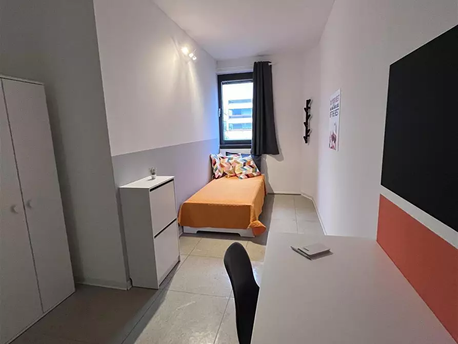 Immagine 2 di Stanza singola in affitto  in Via Del Brennero, 136 a Trento