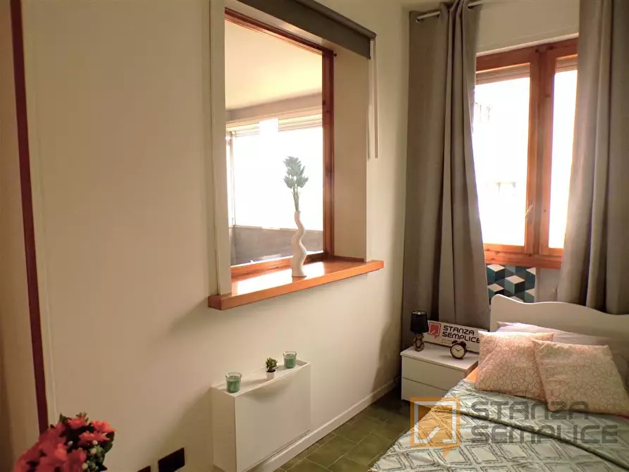 Immagine 12 di Stanza singola in affitto  in Via  Rodolfo Mondolfo 7 a Bologna