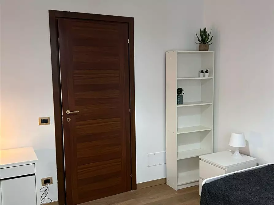 Immagine 1 di Stanza singola in affitto  in Via Mantova 24 a Brescia