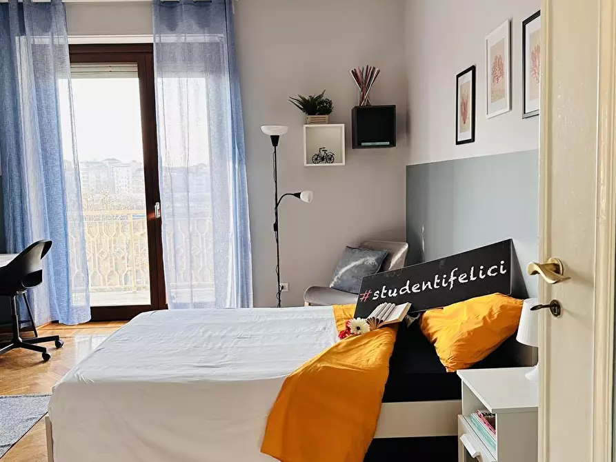 Immagine 9 di Stanza singola in affitto  in Piazza Nizza n.75 a Torino