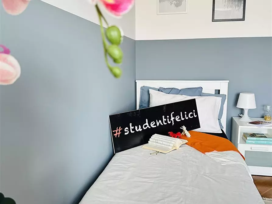 Immagine 4 di Stanza singola in affitto  in Piazza Nizza n.75 a Torino