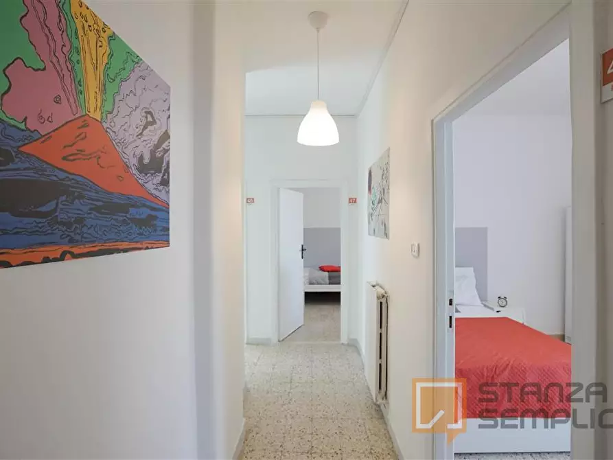 Immagine 11 di Stanza singola in affitto  in Via Colli Aminei 112  a Napoli