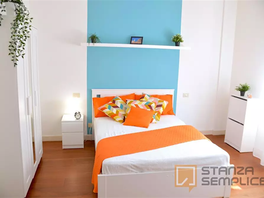 Immagine 2 di Stanza singola in affitto  in Via Ciro Menotti 52 a Modena