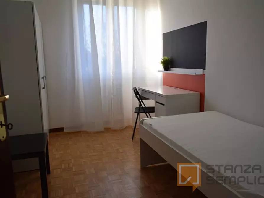 Immagine 1 di Stanza singola in affitto  in Via Rocca D'anfo 7 a Brescia