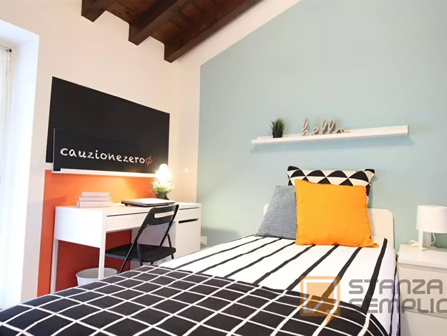 Immagine 2 di Stanza singola in affitto  in Via Trieste 19 a Brescia