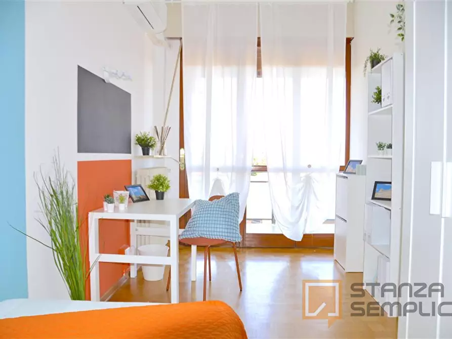 Immagine 2 di Stanza singola in affitto  in Via Vincenzi 19 a Modena