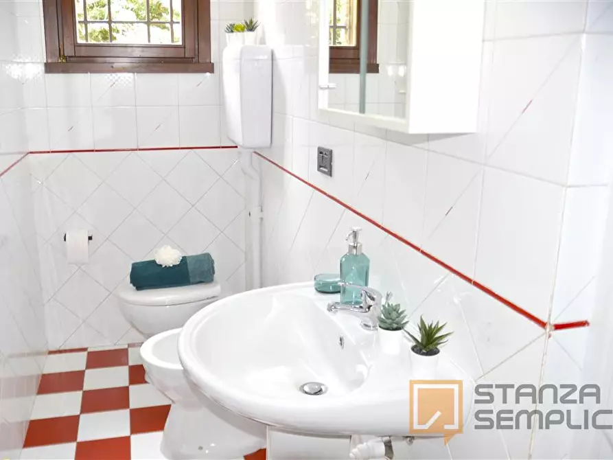 Immagine 15 di Stanza singola in affitto  in Via Turati 30 a Modena