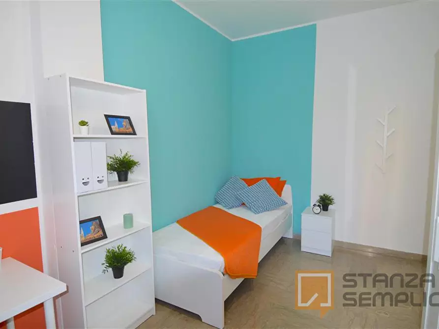 Immagine 2 di Stanza singola in affitto  in Via Emilia Est 36-50 a Modena