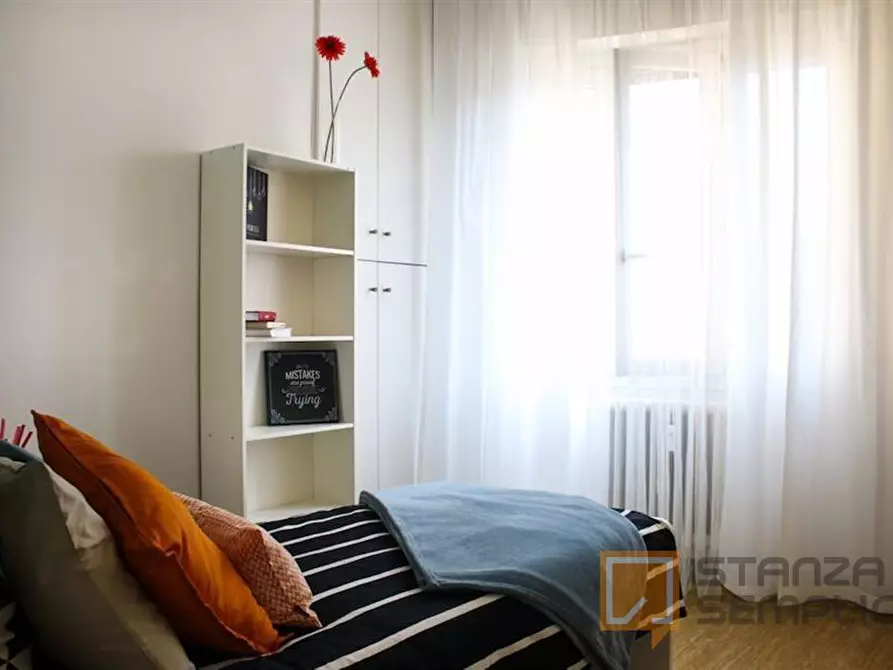 Immagine 2 di Stanza singola in affitto  in Via Pusterla 5 a Brescia