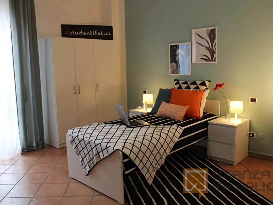 Immagine 1 di Stanza singola in affitto  in Via Ambaraga 60 a Brescia