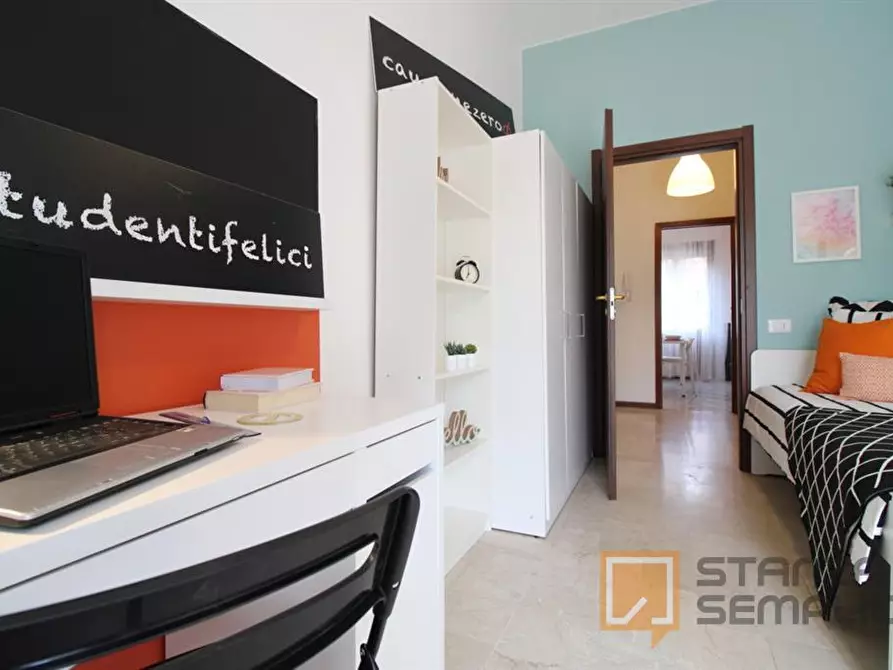 Immagine 1 di Stanza singola in affitto  in Via Bligny 11 a Brescia