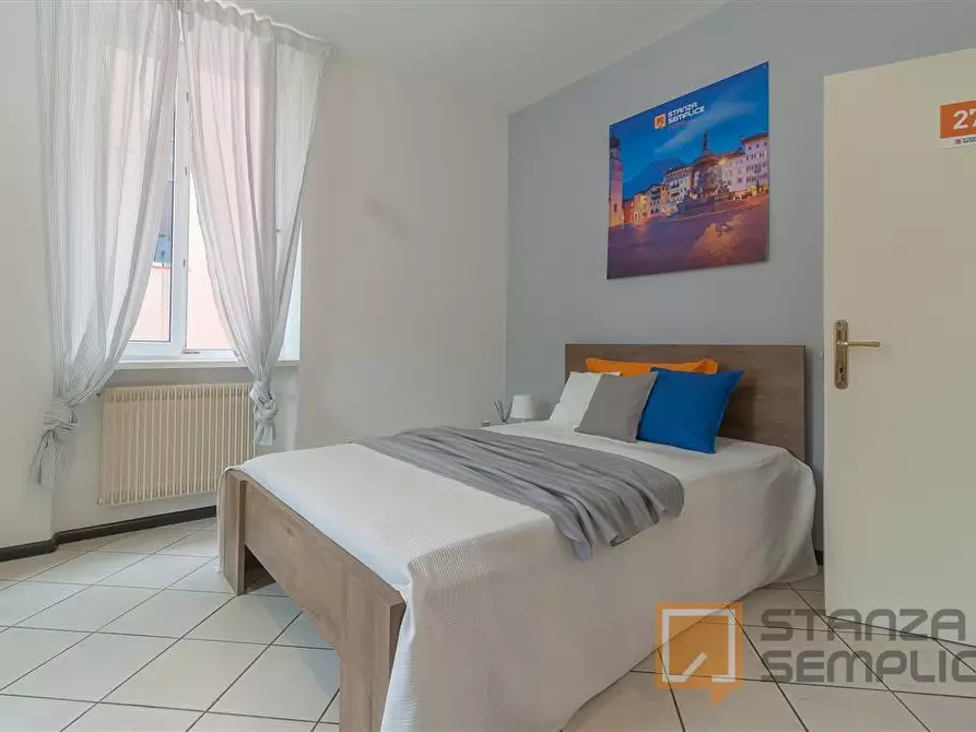 Immagine 2 di Stanza singola in affitto  in Largo Nazario Sauro, 11 a Trento