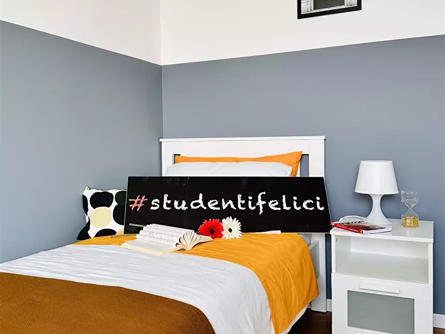 Immagine 3 di Stanza singola in affitto  in Piazza Nizza n.75 a Torino