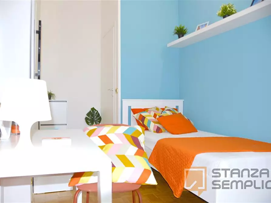 Immagine 2 di Stanza singola in affitto  in Via Vincenzi 19 a Modena