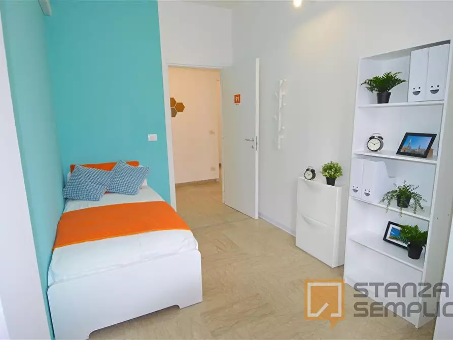 Immagine 1 di Stanza singola in affitto  in Via Emilia Est 36-50 a Modena