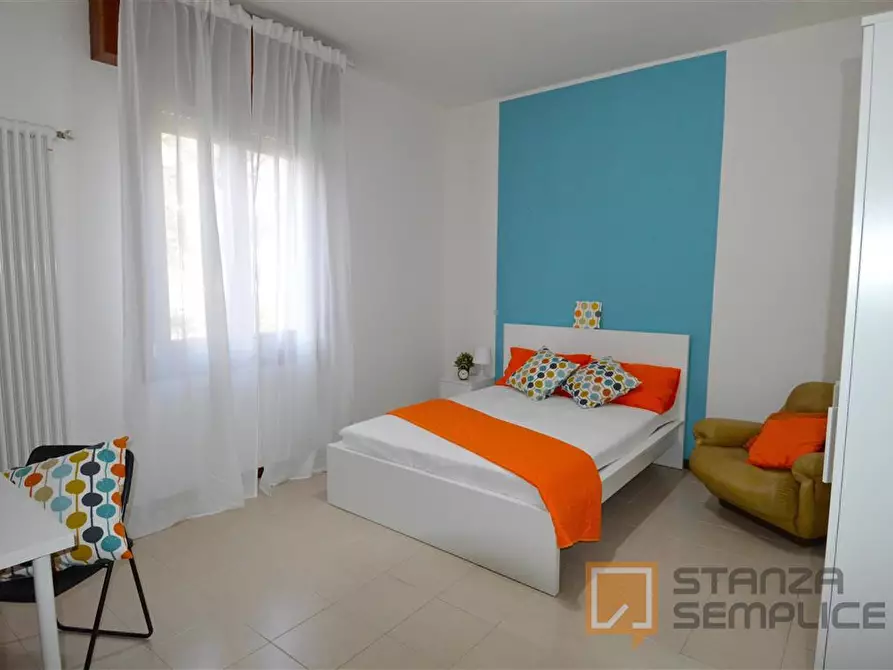 Immagine 3 di Stanza singola in affitto  in Via Marzabotto 72 a Modena