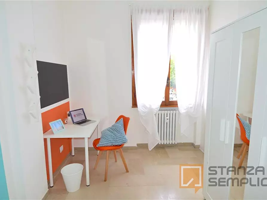 Immagine 2 di Stanza singola in affitto  in Via Emilia Est 36-50 a Modena