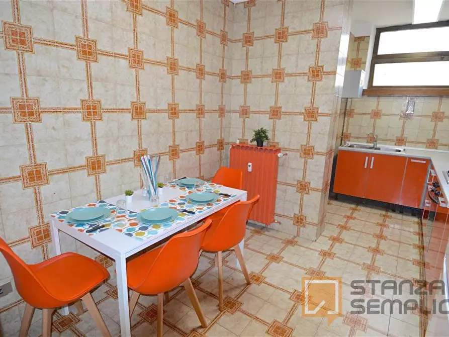 Immagine 16 di Stanza singola in affitto  in Via Giardini 111 - 1° piano a Modena