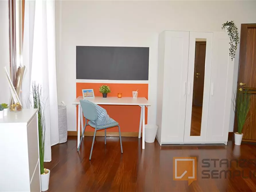 Immagine 1 di Stanza singola in affitto  in Piazzale Risorgimento 12 a Modena