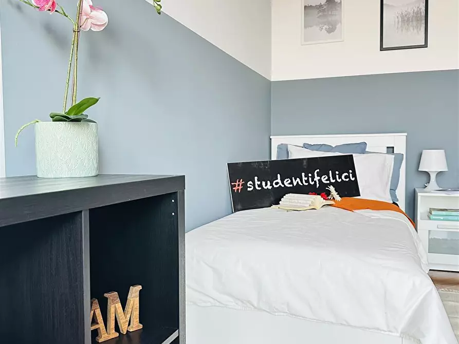 Immagine 3 di Stanza singola in affitto  in Piazza Nizza n.75 a Torino