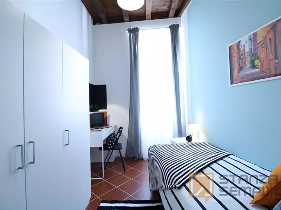 Immagine 2 di Stanza singola in affitto  in Via Trieste 19 a Brescia