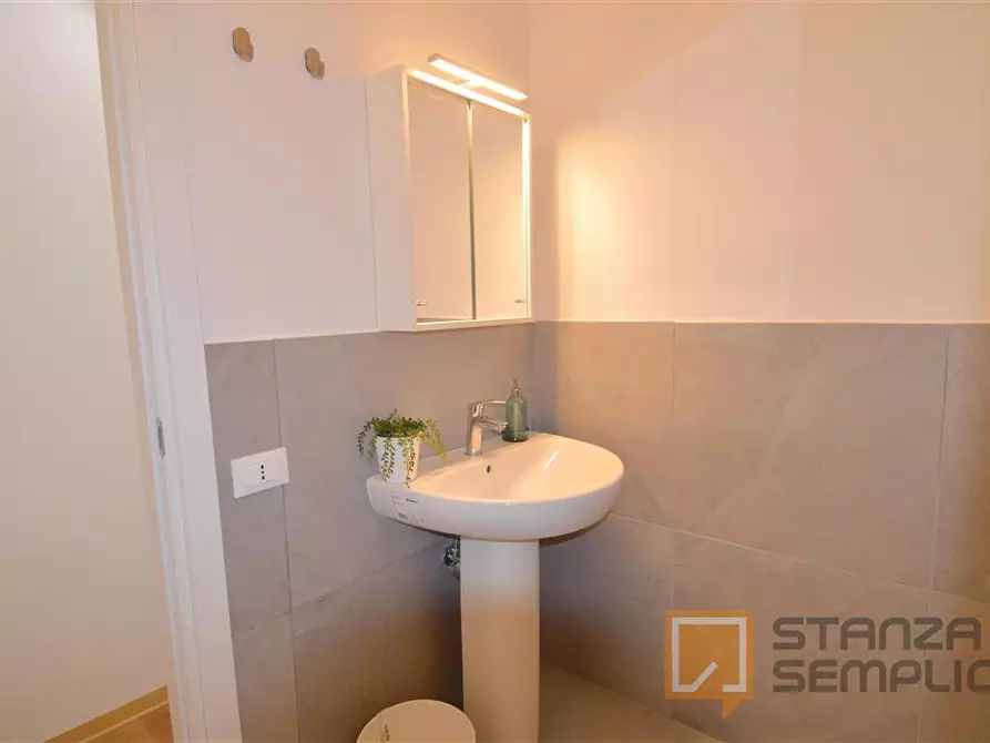 Immagine 12 di Stanza singola in affitto  in Corso Canal Grande 16 a Modena