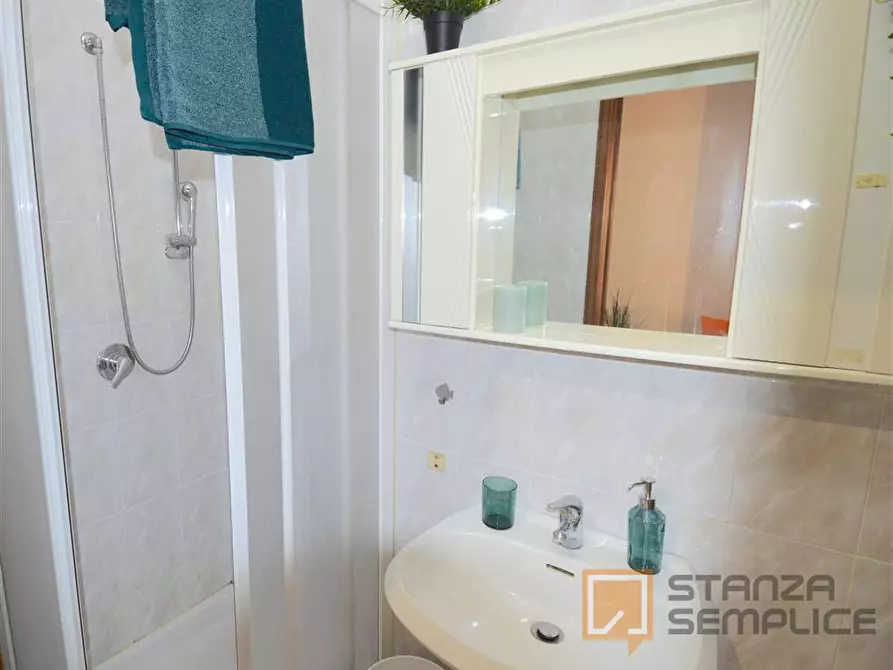 Immagine 8 di Stanza singola in affitto  in Via Giardini 20/2 a Modena