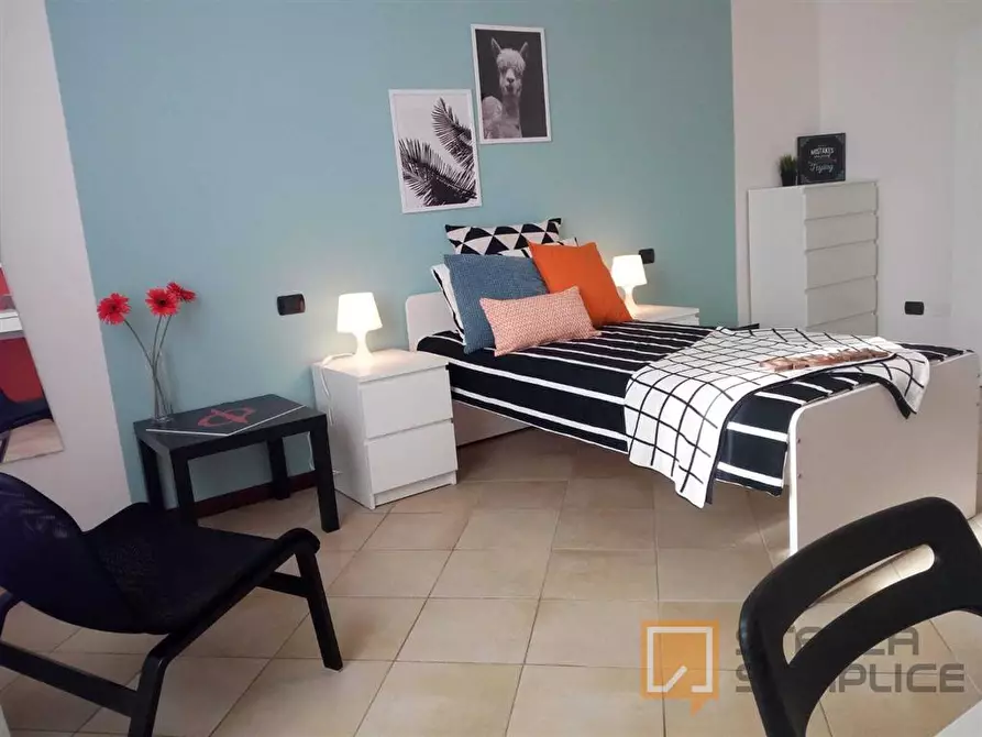 Immagine 3 di Stanza singola in affitto  in Piazzale Cesare Battisti 7 a Brescia