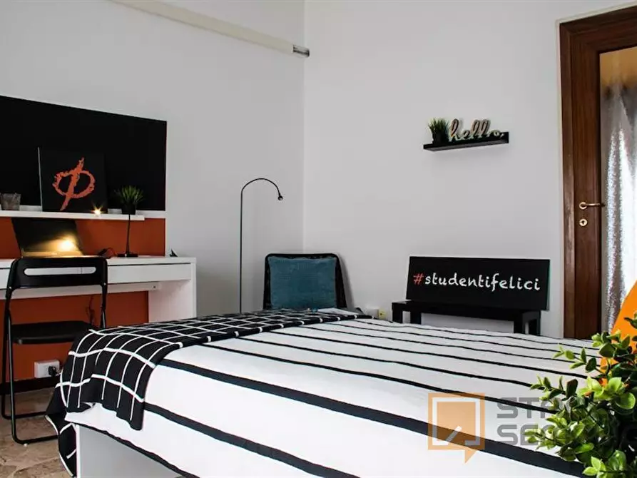 Immagine 2 di Stanza singola in affitto  in Via Bligny 15 a Brescia